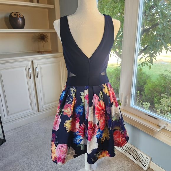Xscape Navy Backless Dress with Floral Design - Picture 5 of 12